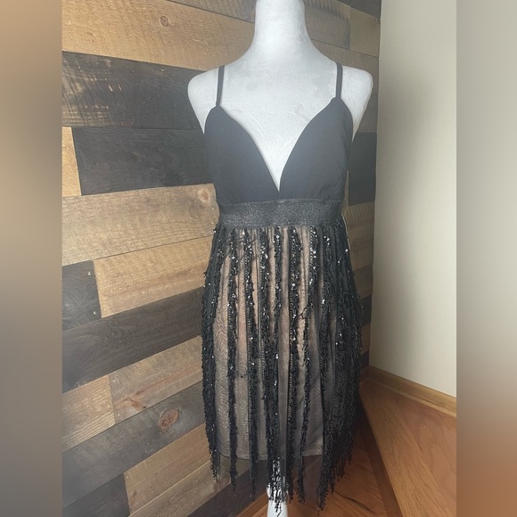 COSMOPOLITAN x Dress the Population Rihanna Fringe Babydoll Mini Dress, Size XL - Picture 1 of 15